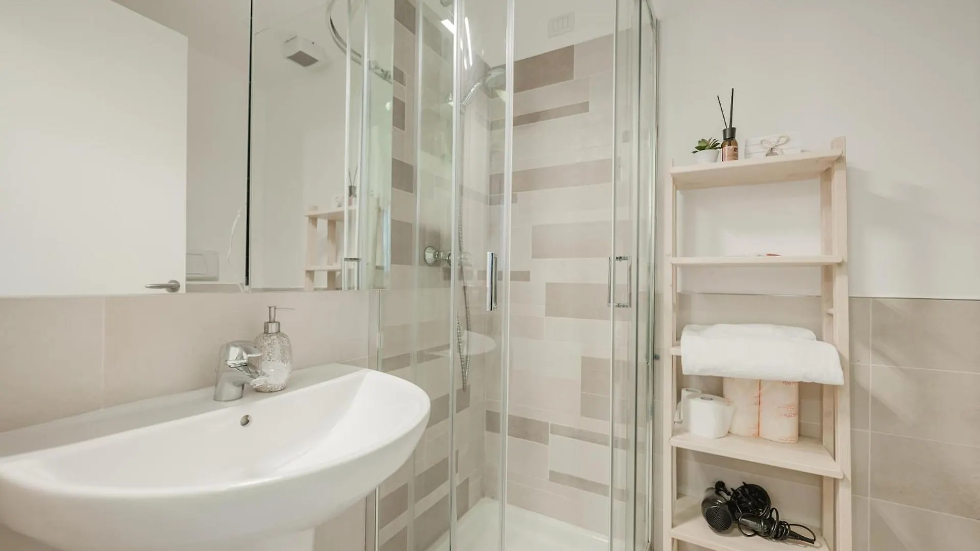 Casa Dell'Aquila - Murano - 10 Min From Venice - Wifi 0*,