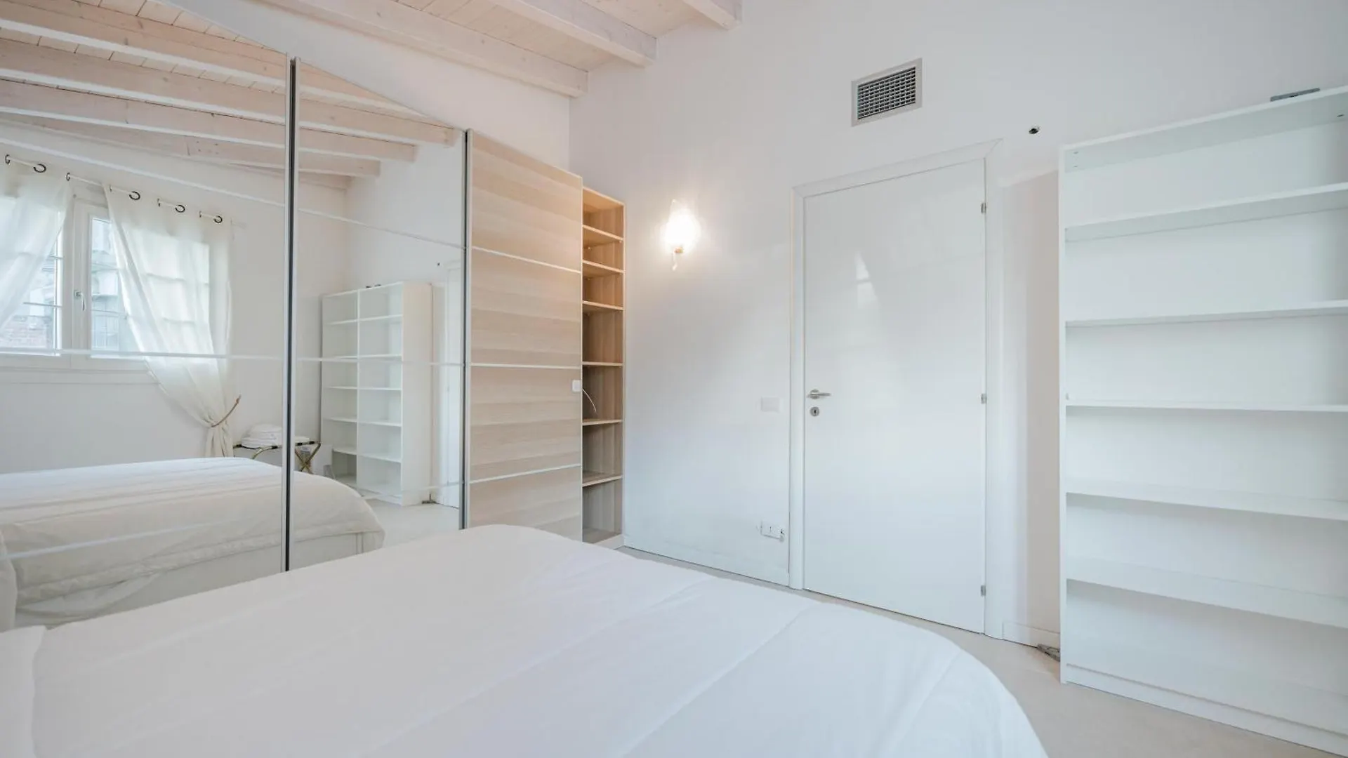Casa Dell'Aquila - Murano - 10 Min From Venice - Wifi 0*,  Ιταλία