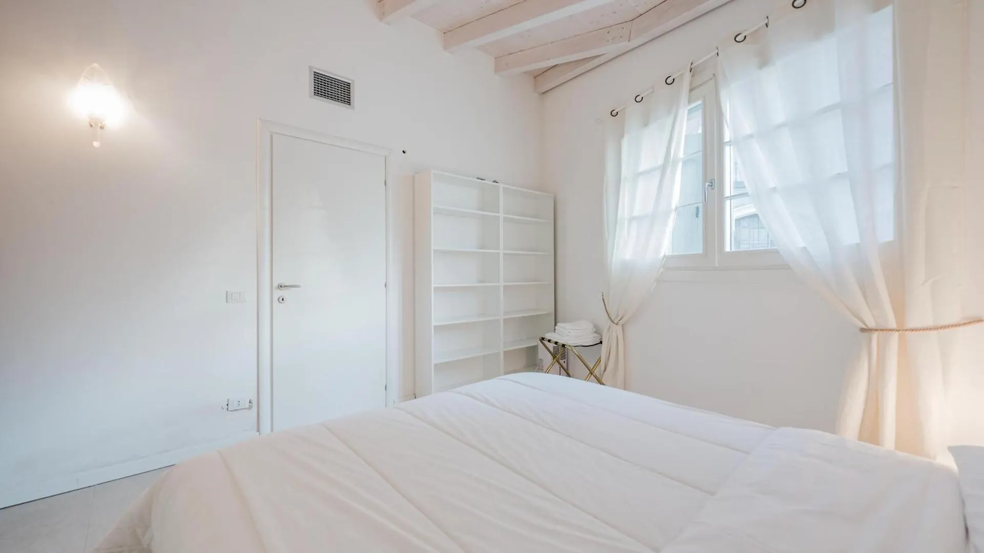 Casa Dell'Aquila - Murano - 10 Min From Venice - Wifi Διαμέρισμα